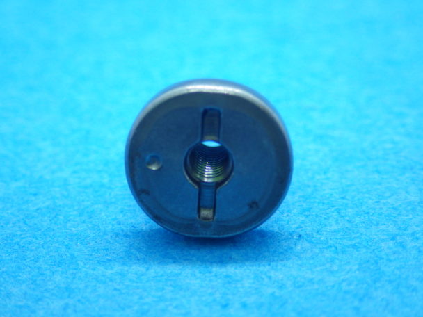 半導体製造装置向けのねじの事例④：半導体製造装置 カセット小径ピン