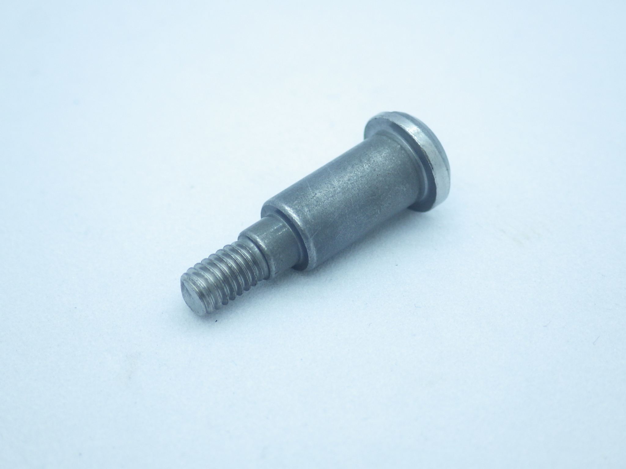 マイナス溝付き段付きボルトΦ6×12-M4×9